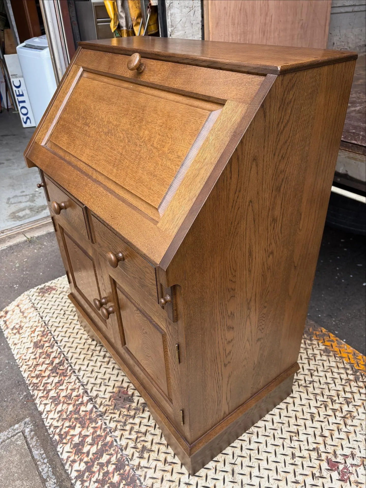 大田区で遺品整理や出張買取などしております。